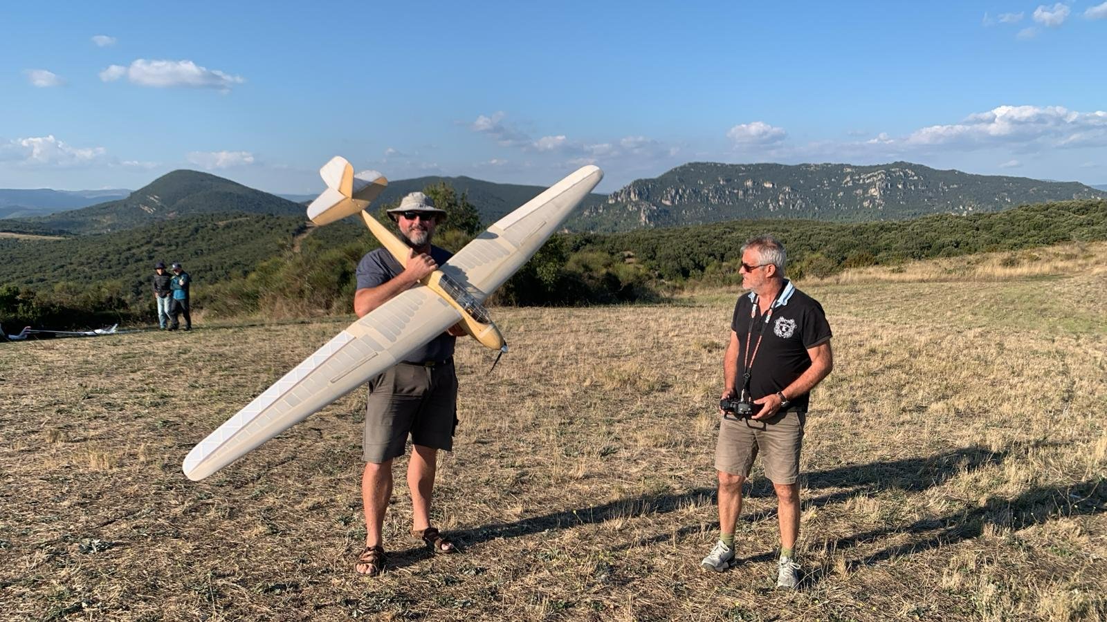 WhatsApp Image 2025-10-16 à 16.43.28_1d001ccd.jpg